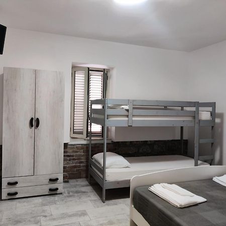 B&B Dell'Infopoint-La Via Silente Castelnuovo Cilento Kültér fotó