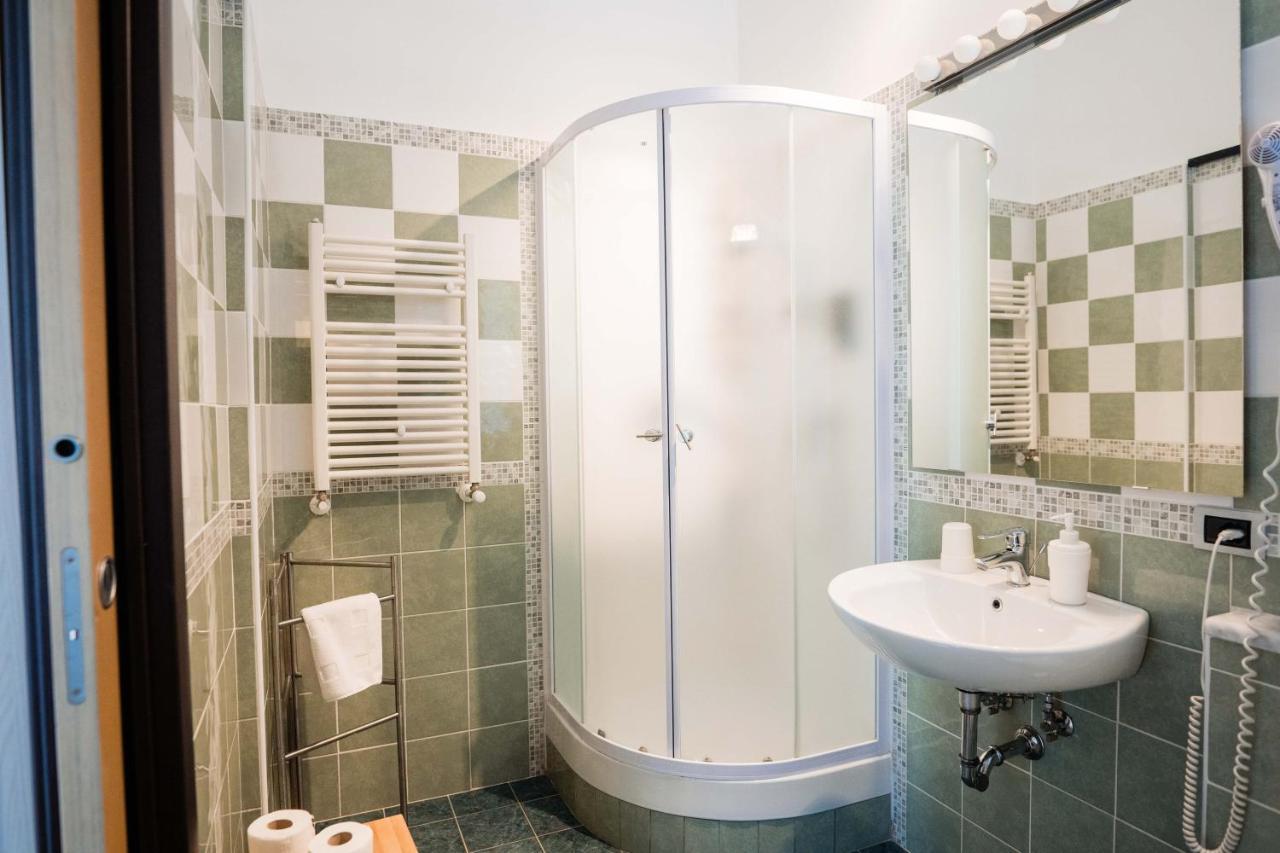 B&B Dell'Infopoint-La Via Silente Castelnuovo Cilento Kültér fotó